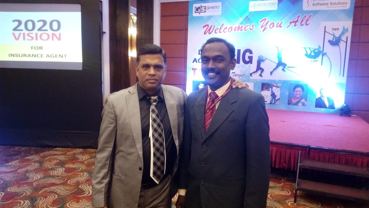 Received the Blessings from International Speaker Mr. Rajesh Tagore - Founder - Leader Factory